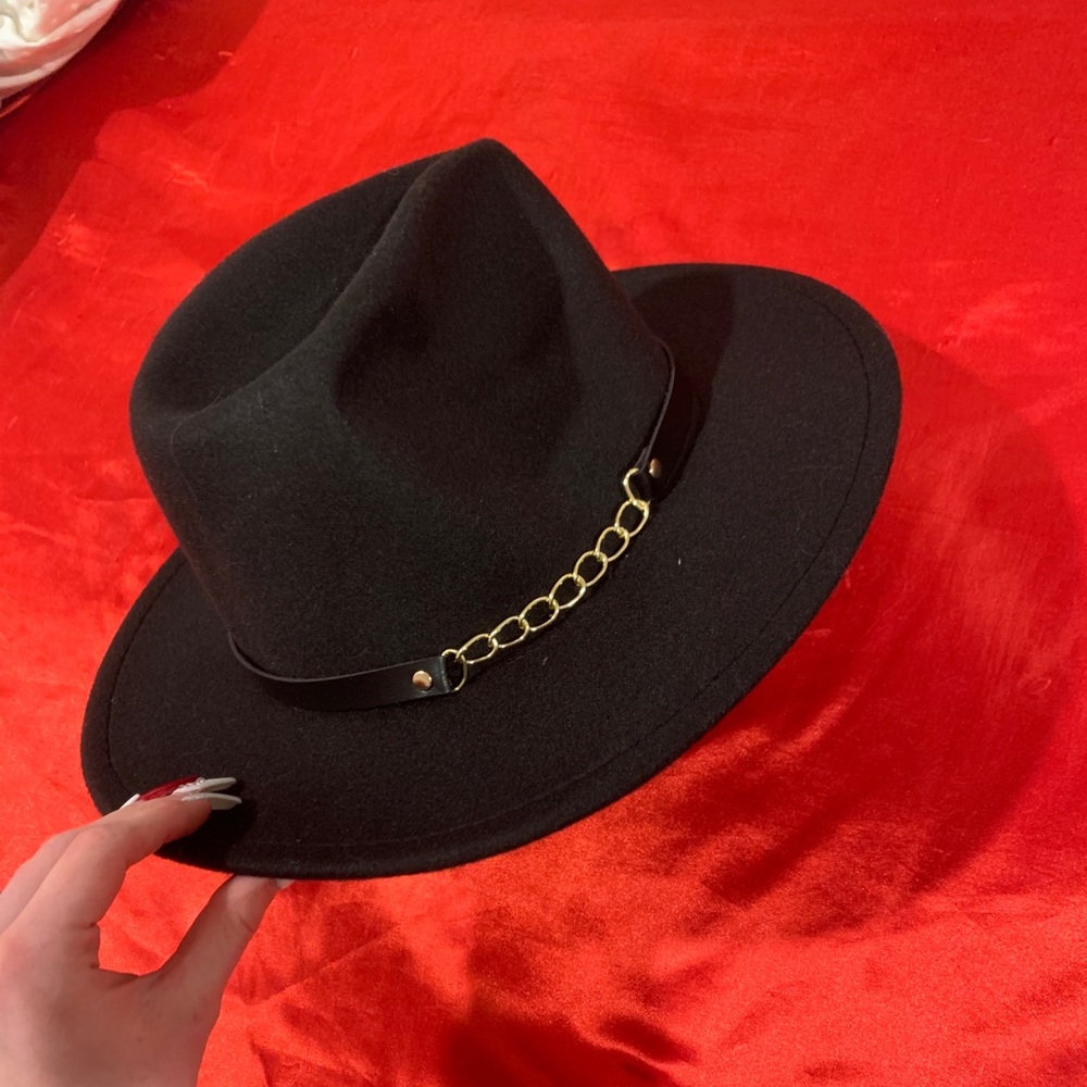 Fedora hat